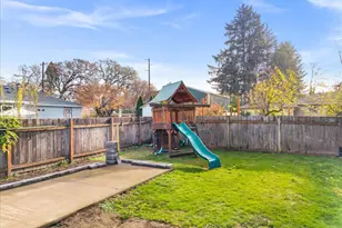 1720 B St, Forest Grove, OR 97116 - Photo 26