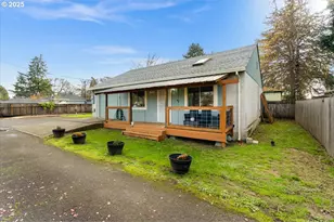 1720 B St, Forest Grove, OR 97116 - Photo 2