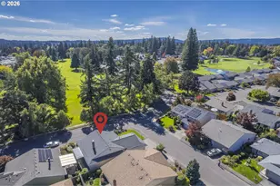 15390 SW Alderbrook Ct, Tigard, OR 97224 - Photo 2