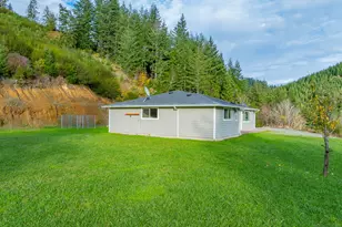 16855 Hwy 42, Myrtle Point, OR 97458 - Photo 32
