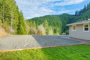 16855 Hwy 42, Myrtle Point, OR 97458 - Photo 36