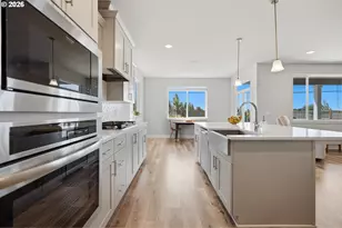 41470 Metolius Ave, Sandy, OR 97055 - Photo 16