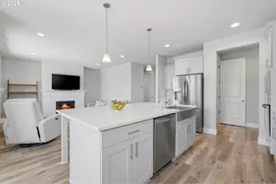 41470 Metolius Ave, Sandy, OR 97055 - Photo 14