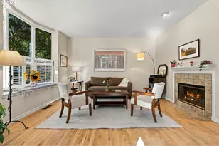 7430 SW Capitol Hwy, Portland, OR 97219 - Photo 6