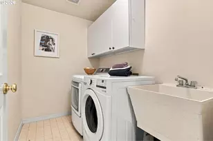 7430 SW Capitol Hwy, Portland, OR 97219 - Photo 24