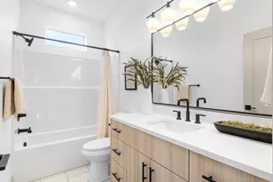 1251 SW Hume Ct, Portland, OR 97219 - Photo 12