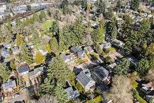 1251 SW Hume Ct, Portland, OR 97219 - Photo 16