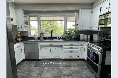 735 SW Mill St, Sheridan, OR 97378 - Photo 32