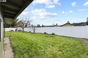 1774 E Fourth Ave, Sutherlin, OR 97479 - Photo 40