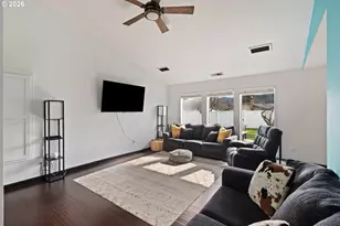 1774 E Fourth Ave, Sutherlin, OR 97479 - Photo 8