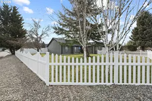 1774 E Fourth Ave, Sutherlin, OR 97479 - Photo 46