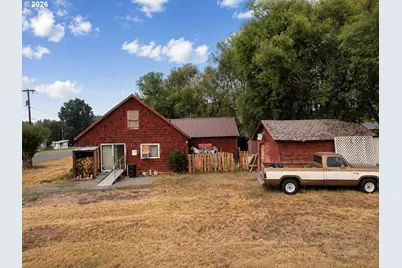 605 SE School St, Enterprise, OR 97828 - Photo 1