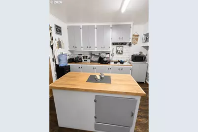 605 SE School St, Enterprise, OR 97828 - Photo 4