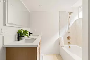 2530 NE Dekum St, Portland, OR 97211 - Photo 22