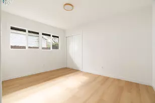 2530 NE Dekum St, Portland, OR 97211 - Photo 16