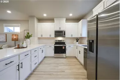 4541 SE 97th Ave, Portland, OR 97266 - Photo 10