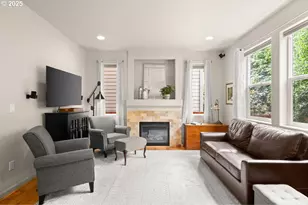 312 NE 105th Ave, Hillsboro, OR 97006 - Photo 8