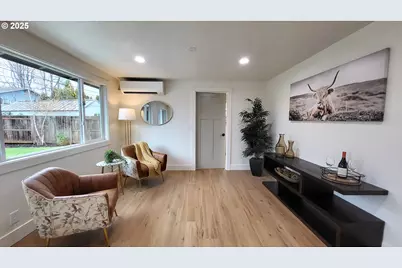 2240 Providence St, Eugene, OR 97401 - Photo 10