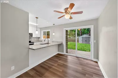 11257 SW Springwood Dr, Portland, OR 97223 - Photo 10
