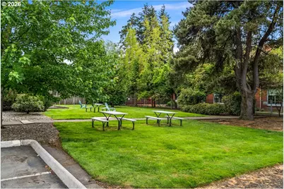 11257 SW Springwood Dr, Portland, OR 97223 - Photo 34