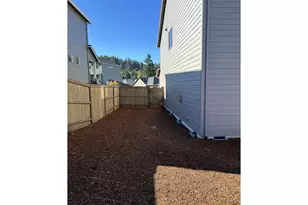 10064 SE Vradenburg Rd, Happy Valley, OR 97086 - Photo 42