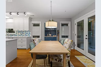 2013 NE 10th Ave #E, Portland, OR 97212 - Photo 12