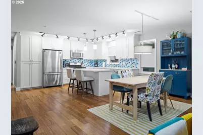 2013 NE 10th Ave #E, Portland, OR 97212 - Photo 10