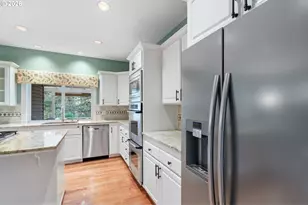 13179 SW Ascension Dr, Portland, OR 97223 - Photo 8