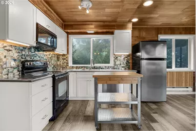 132 Maher St, Cannon Beach, OR 97110 - Photo 14