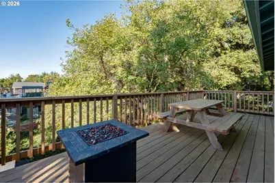 132 Maher St, Cannon Beach, OR 97110 - Photo 24