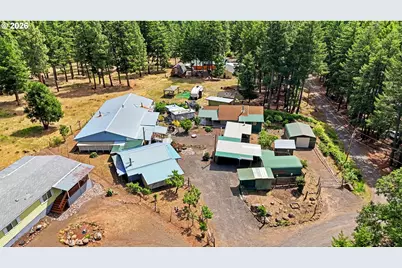 333 Oak Park Dr, Tygh Valley, OR 97063 - Photo 2