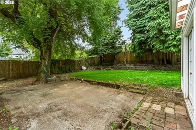 1929 NE Adams St, Camas, WA 98607 - Photo 32