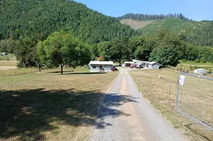 4623 S Myrtle Rd, Myrtle Creek, OR 97457 - Photo 1