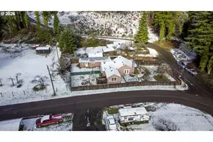 87606 Rice Rd, Mapleton, OR 97453 - Photo 40