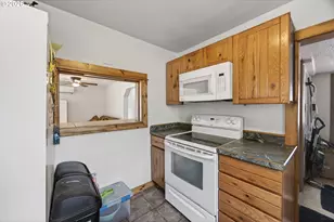 87606 Rice Rd, Mapleton, OR 97453 - Photo 6