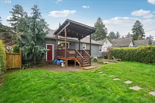 9917 NE Campaign St, Portland, OR 97220 - Photo 22