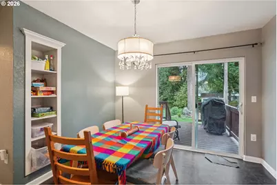 9917 NE Campaign St, Portland, OR 97220 - Photo 8