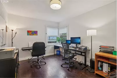 9917 NE Campaign St, Portland, OR 97220 - Photo 14