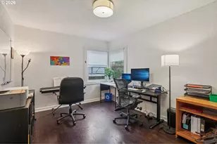 9917 NE Campaign St, Portland, OR 97220 - Photo 14