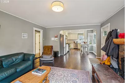 9917 NE Campaign St, Portland, OR 97220 - Photo 6