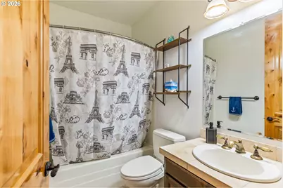 515 Nutcracker Dr, Redmond, OR 97756 - Photo 32