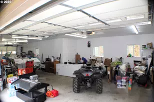 1320 Shoestring Rd, Riddle, OR 97469 - Photo 22