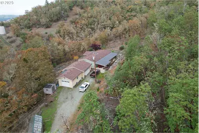 1320 Shoestring Rd, Riddle, OR 97469 - Photo 1