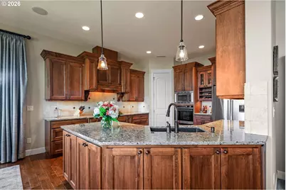 12481 SE Verlie St, Happy Valley, OR 97086 - Photo 8