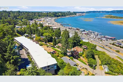 290 N 3rd Ct #15, Coos Bay, OR 97420 - Photo 40