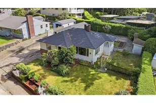 1313 Bayview St, North Bend, OR 97459 - Photo 4