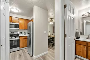 1474 Fetters Loop, Eugene, OR 97402 - Photo 8