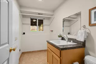16086 Winston Dr, Oregon City, OR 97045 - Photo 26