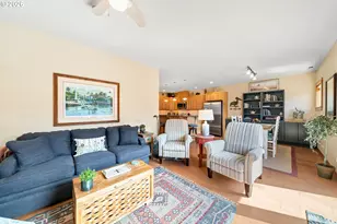 123 S Hemlock St, Cannon Beach, OR 97110 - Photo 6