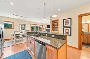 123 S Hemlock St, Cannon Beach, OR 97110 - Photo 16
